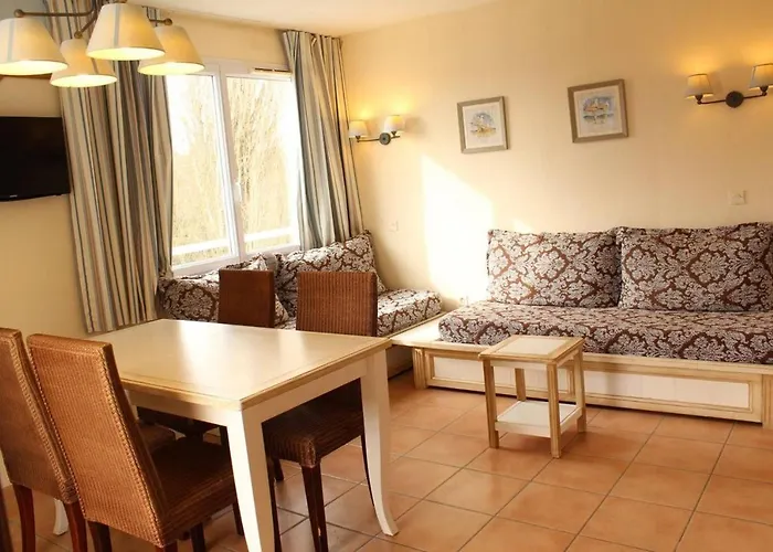 Appartement Lb070-2333 2 Pièces - 3 Couchages Avec Piscine *